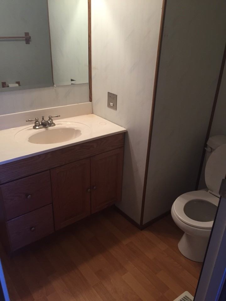 101 Clausen Crescent - Photo 2 of 9