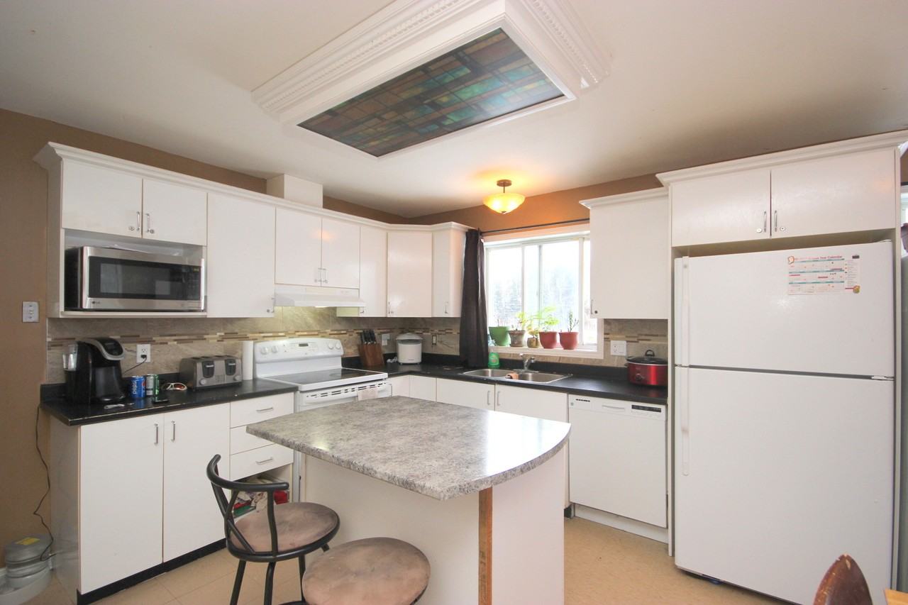 1862 Emmett Rd - Photo 2 of 11