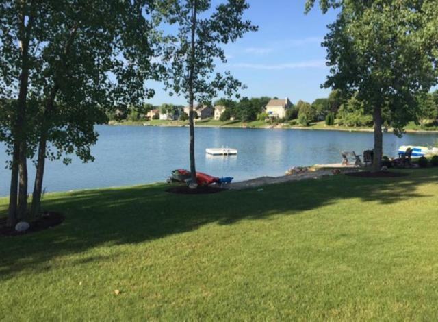 400 Lake Bluff Dr - Photo 2 of 24