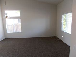 1708 Universal Dr A - Photo 3 of 18