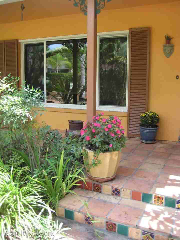 215 N Glenwood Ave - Photo 3 of 26