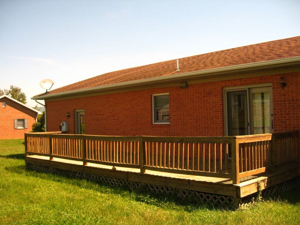 9843 Pleasant View Dr - Photo 2 of 11