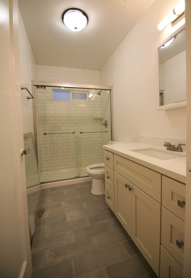 716 61st St - Photo 3 of 5