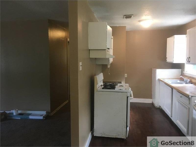 3204 Center Rd - Photo 3 of 13