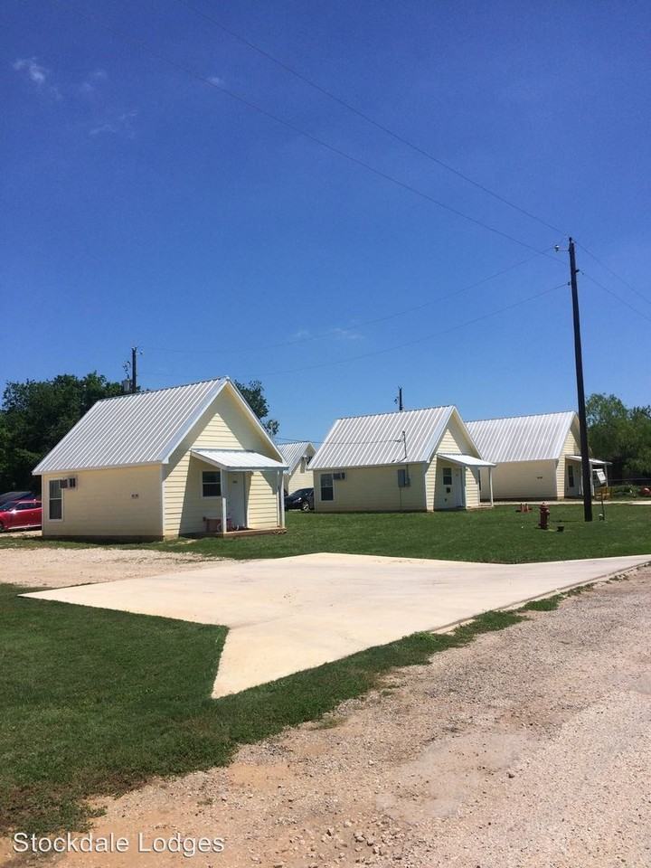 403 Freetimber Ln - Photo 3 of 5