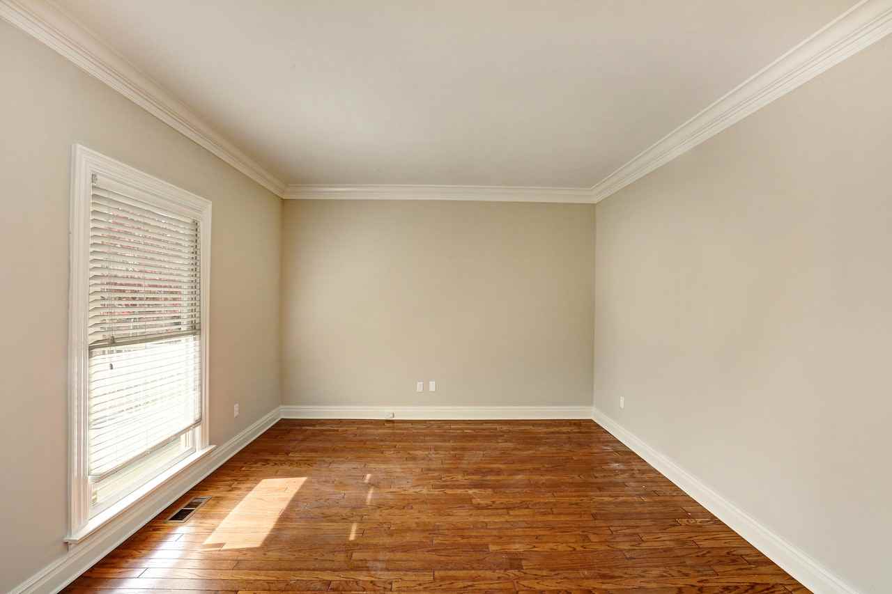 2027 Great Hills Dr NE - Photo 3 of 13