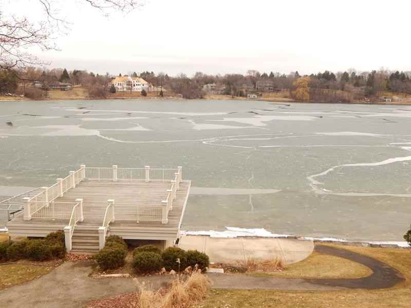 4732 Hewitts Point Rd - Photo 3 of 25