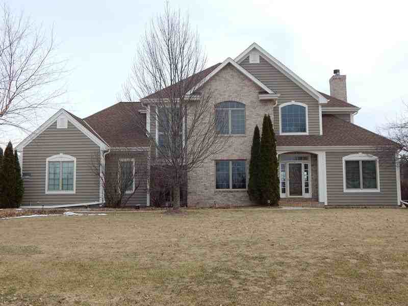 W331N3482 Maplewood Rd - Photo 2 of 18