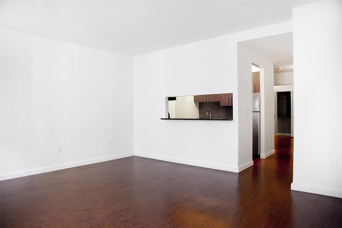 John St - Photo 3 of 9