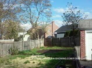 615 Coates St - Photo 3 of 8