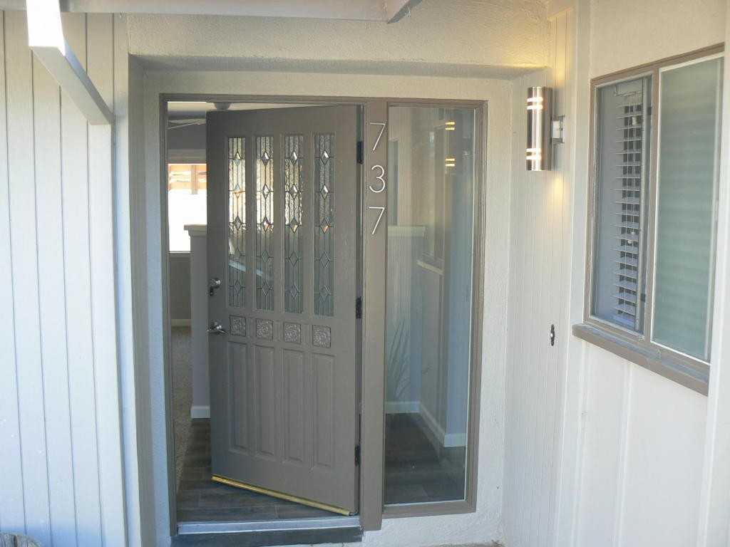 737 Calabria Dr - Photo 3 of 23