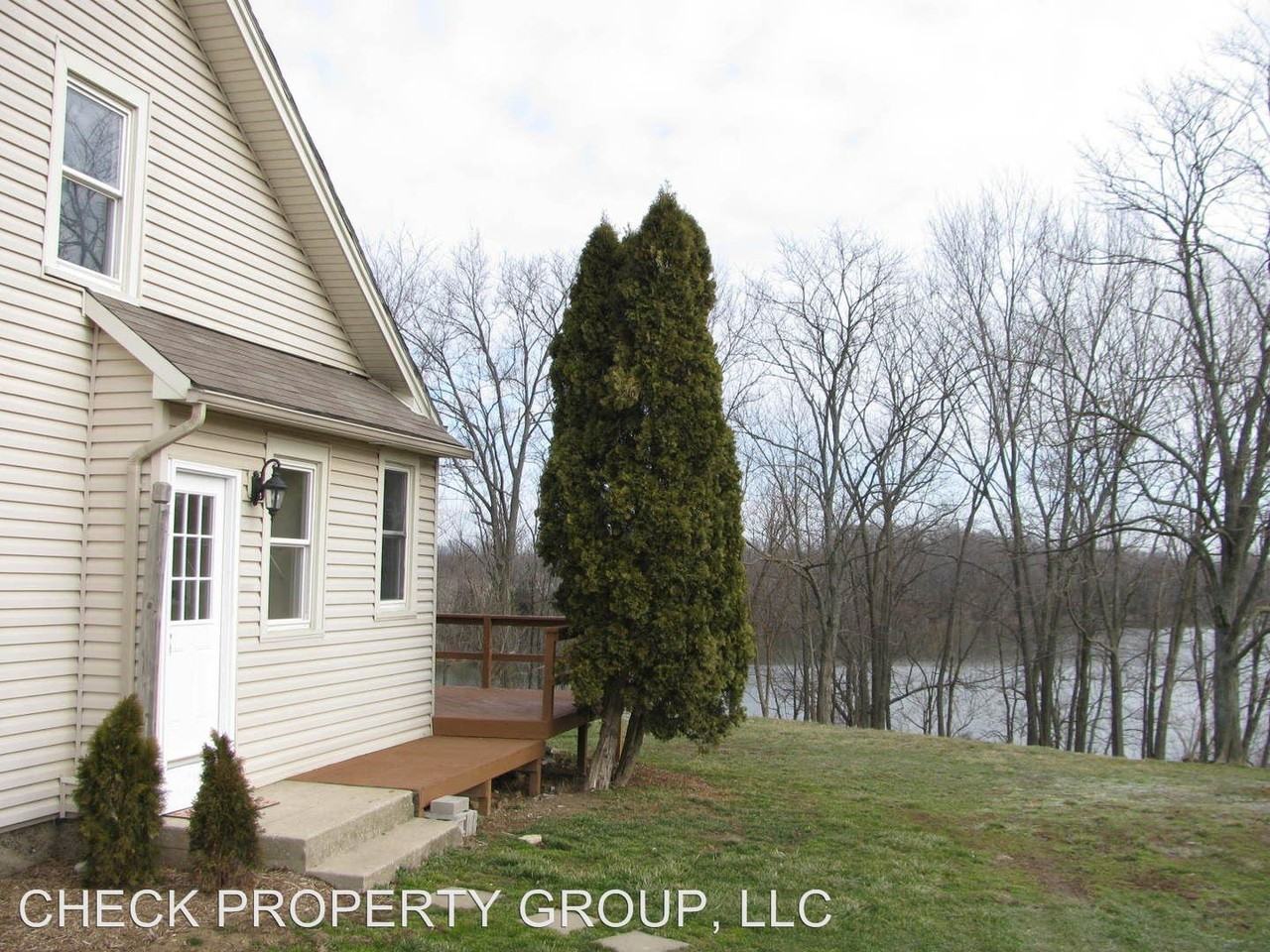 3193 Frankfort Rd - Photo 3 of 26