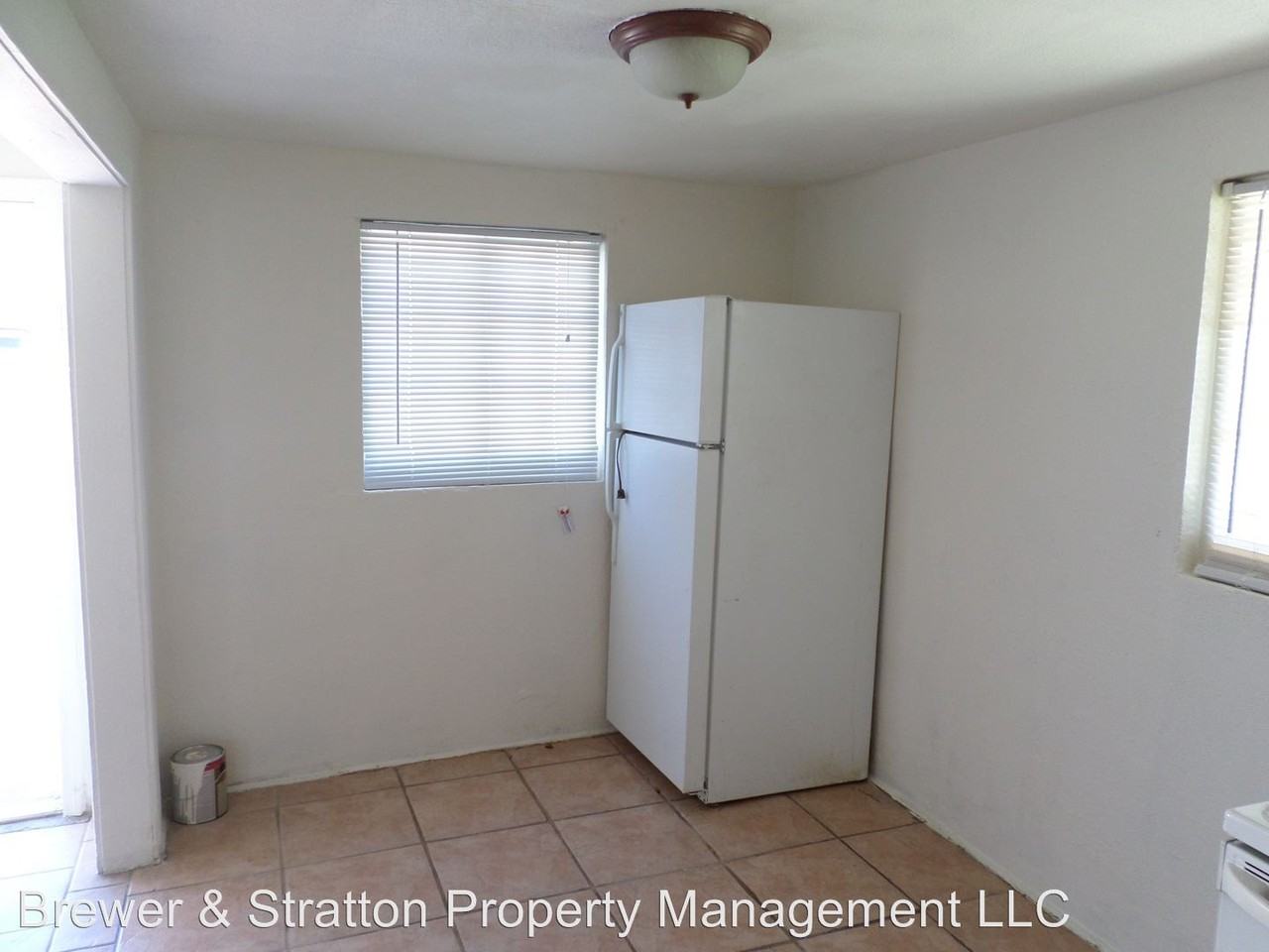 126 126 1/2 N Parsell St Guest House - Photo 3 of 8