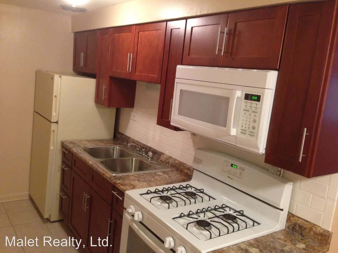 3161 North Cambridge Avenue - Photo 2 of 4