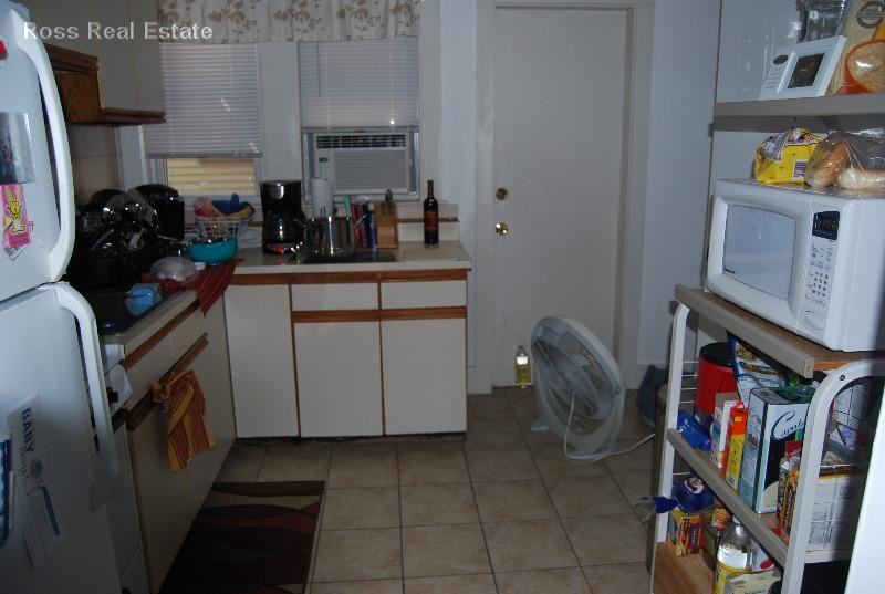 252 Winthrop Shore Dr 2 - Photo 3 of 6