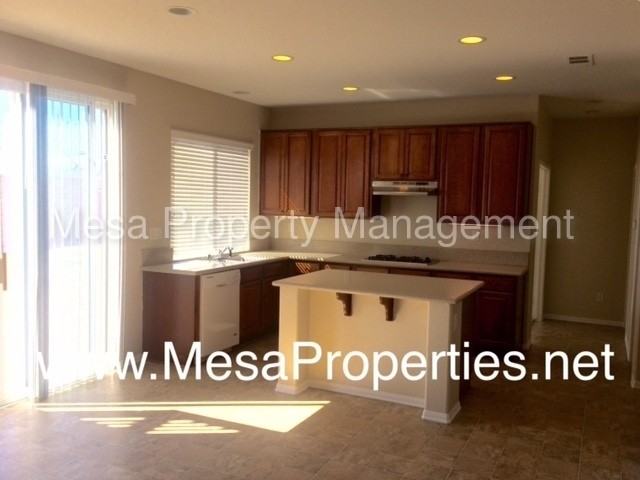 13535 Silversand St - Photo 2 of 15