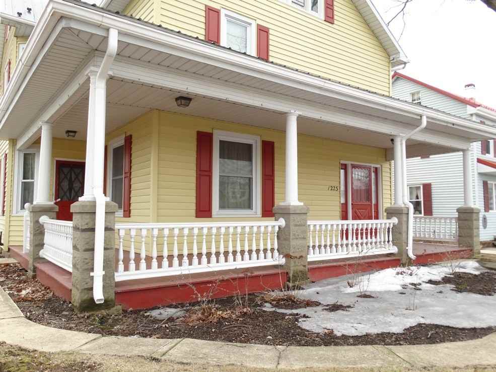 1223 Newport Rd - Photo 2 of 18