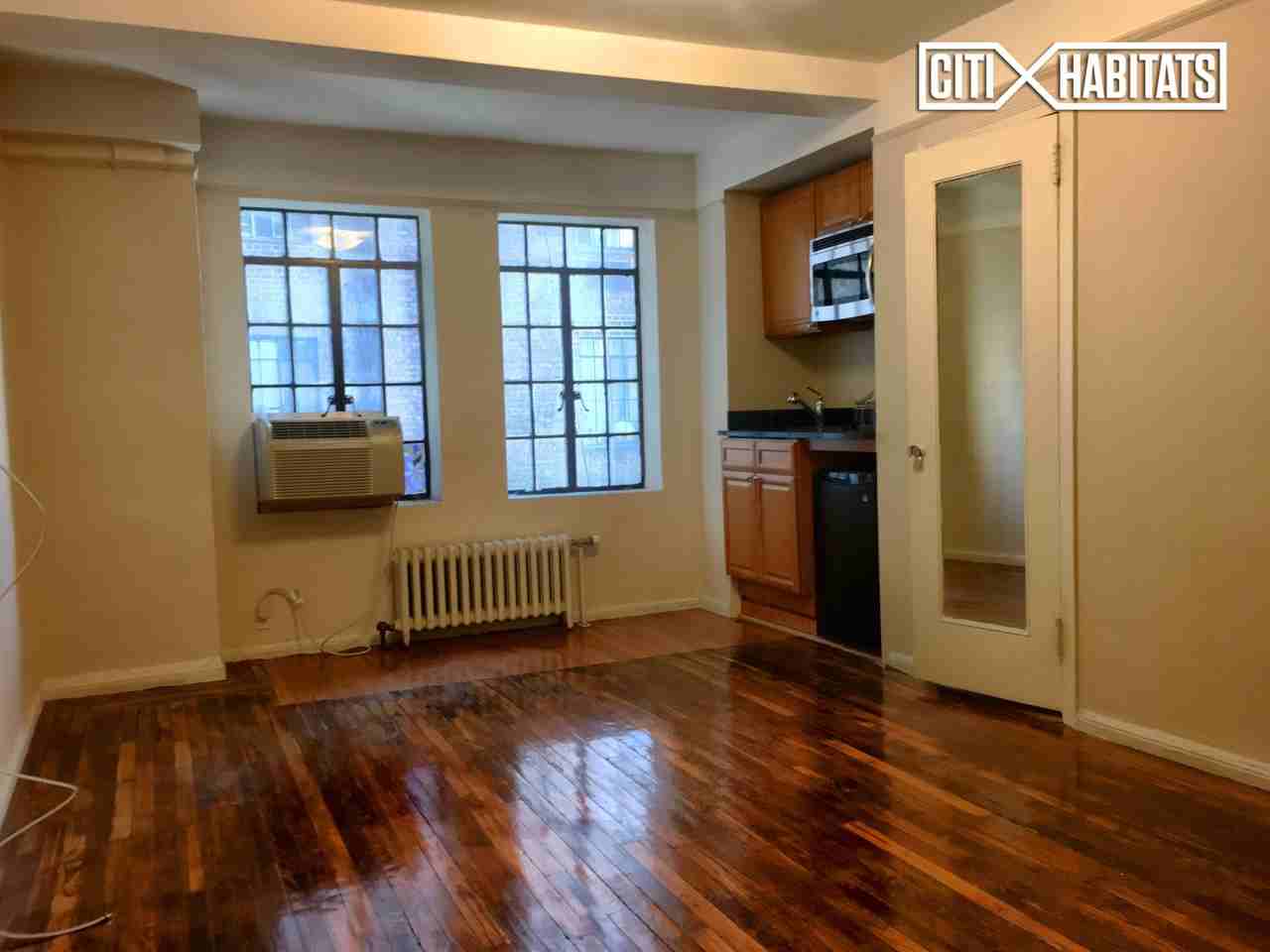 45 Tudor City Pl #712