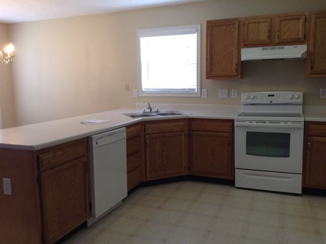 2043 River Birch Dr - Photo 3 of 12