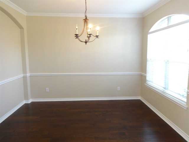 4016 Alderbrook Ln - Photo 2 of 18