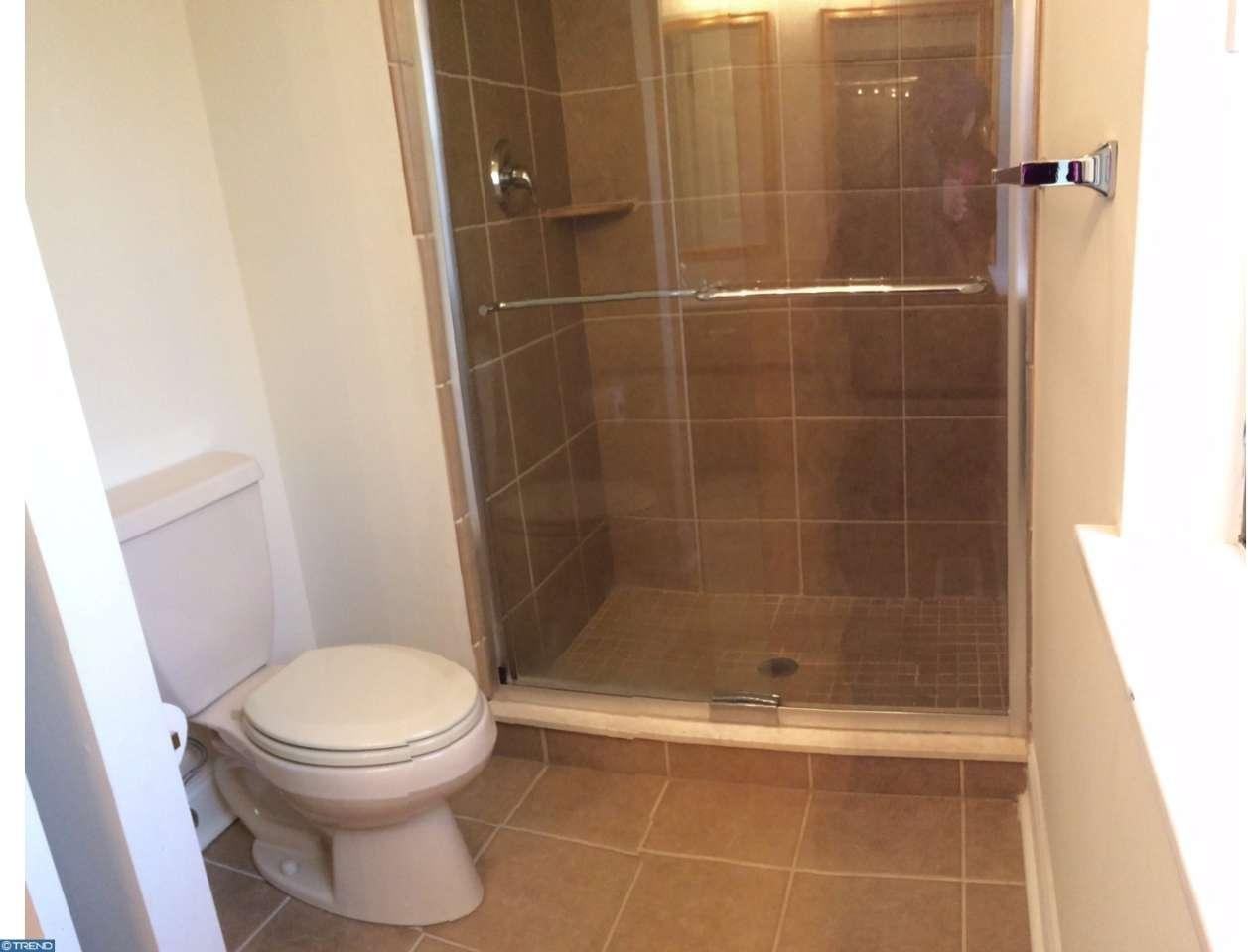 204 Weatherstone Dr - Photo 3 of 12