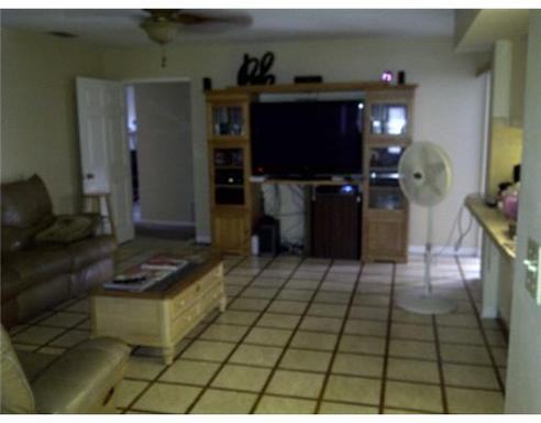 1200 86th Terrace N - Photo 3 of 11