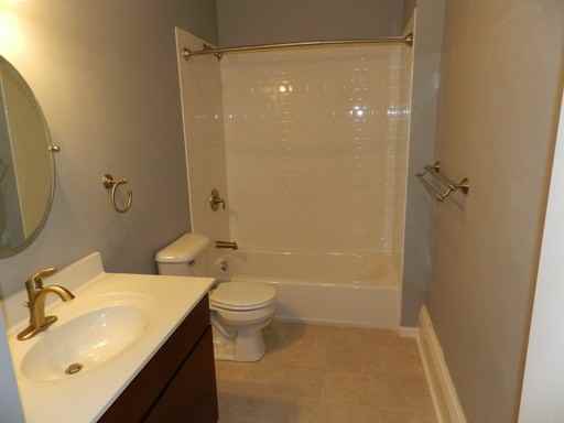 228 W Jefferson St - Photo 2 of 4