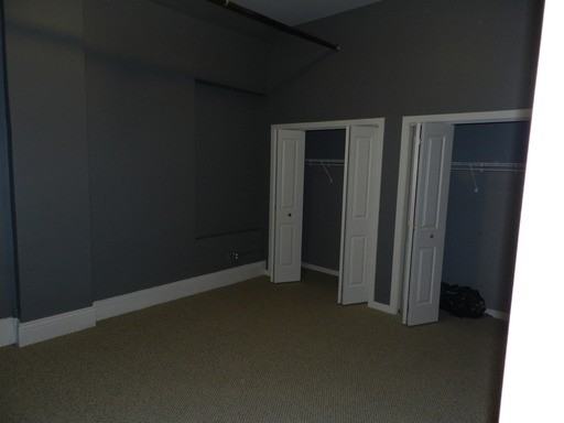 228 W Jefferson St - Photo 3 of 4