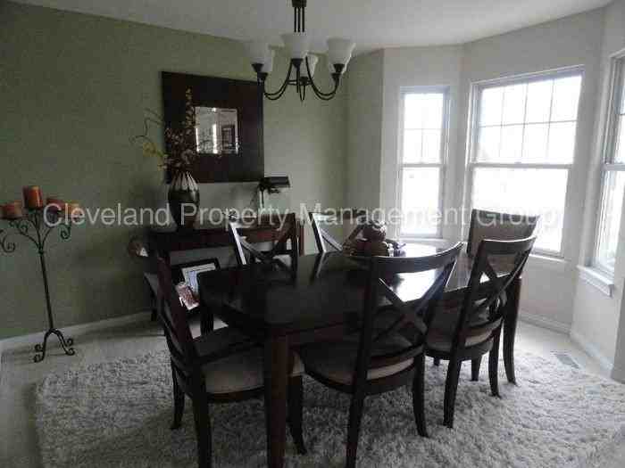 320 E Legend Ct - Photo 3 of 26