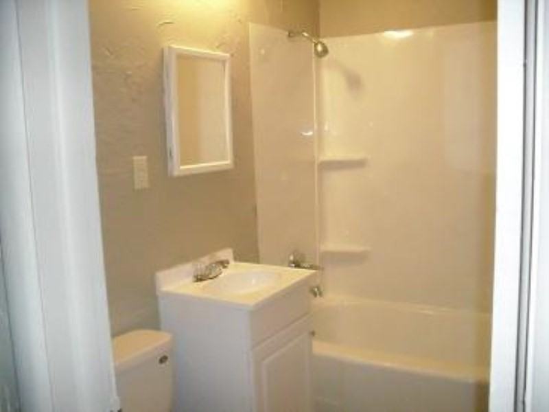 1804 Hardin Dr - Photo 2 of 6
