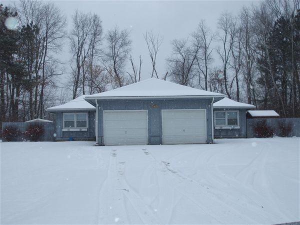 6116 Scotch Blue St - Photo 2 of 3