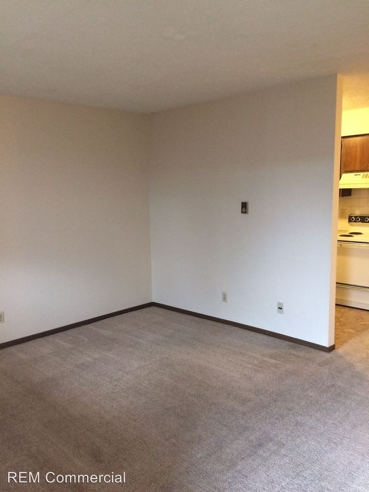 1757-1767 S. Arlington St - Photo 3 of 6