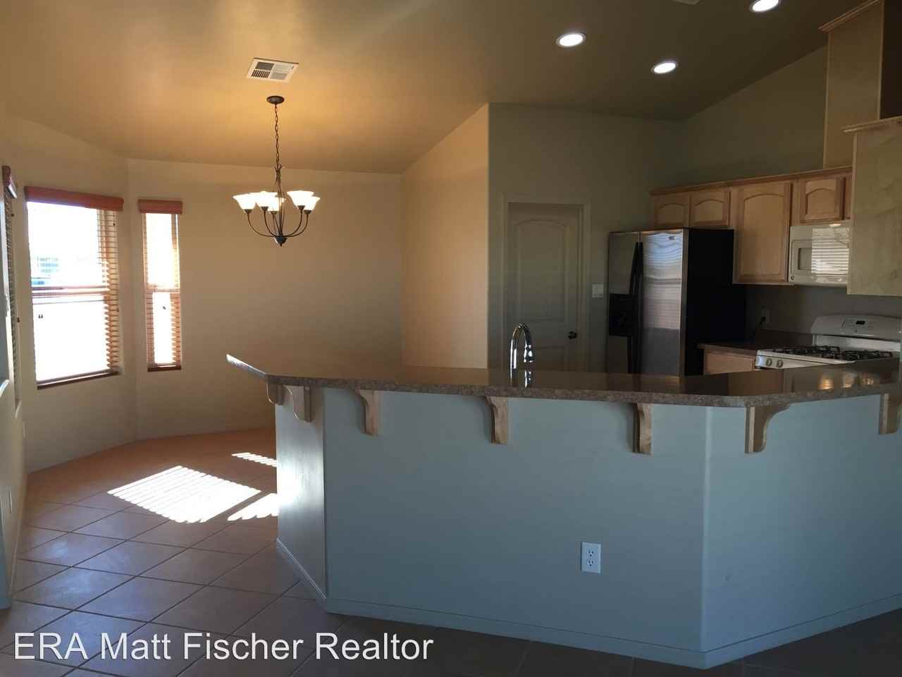 10222 E 35th St - Photo 3 of 8