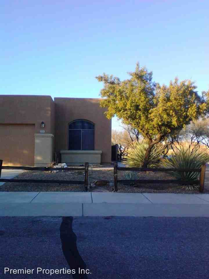 355 E Calle Mingo - Photo 2 of 15