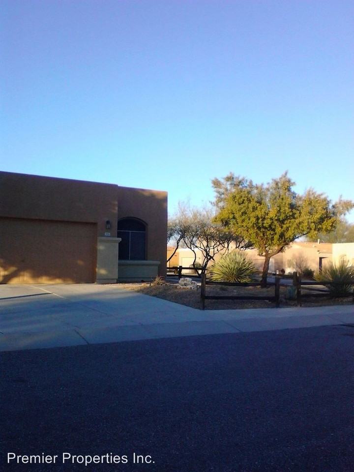 355 E Calle Mingo - Photo 3 of 15