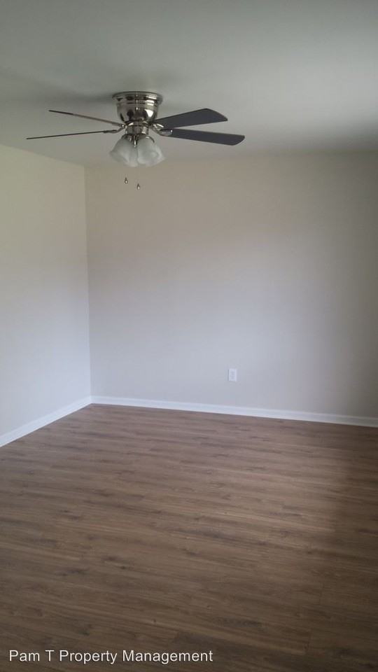 1535 Cathy St - Photo 2 of 13