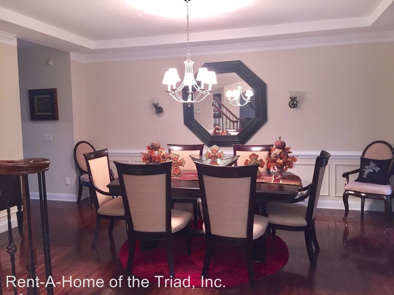 7509 Broadus Ct - Photo 3 of 15