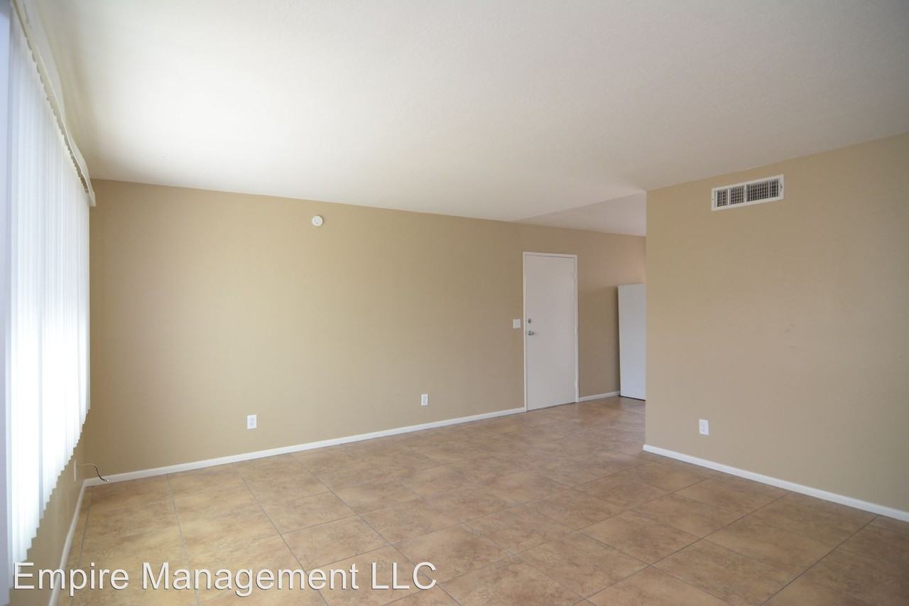 2240 W Dakota St #4 - Photo 2 of 10