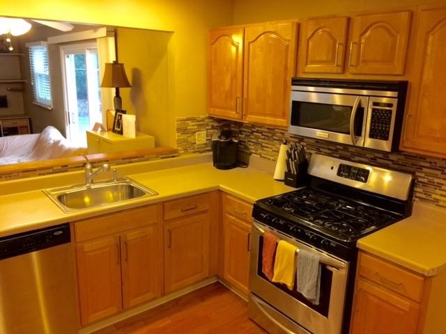 1021 Twisted Oak Ln - Photo 2 of 12