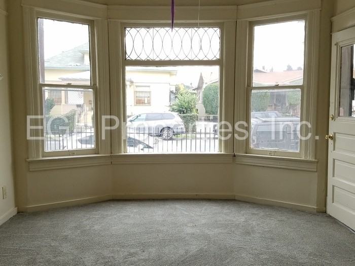 518 1/2 S Chicago St - Photo 3 of 17