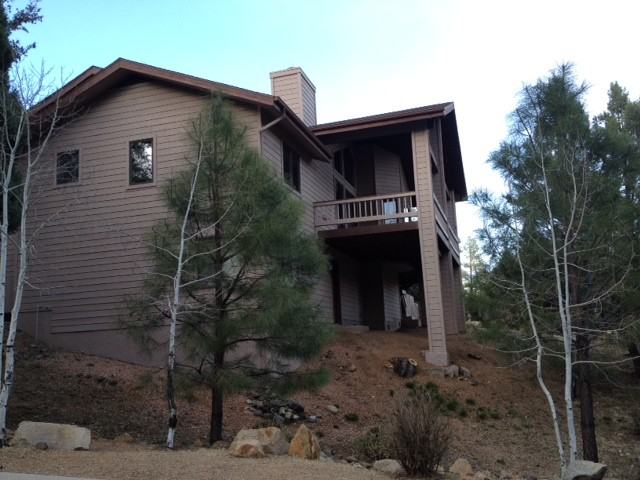 1565 Range Rd - Photo 2 of 20