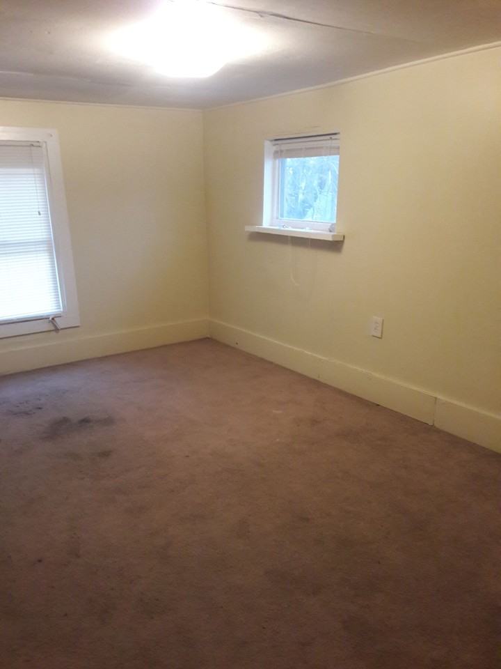 3264 E 48th St - Photo 3 of 16