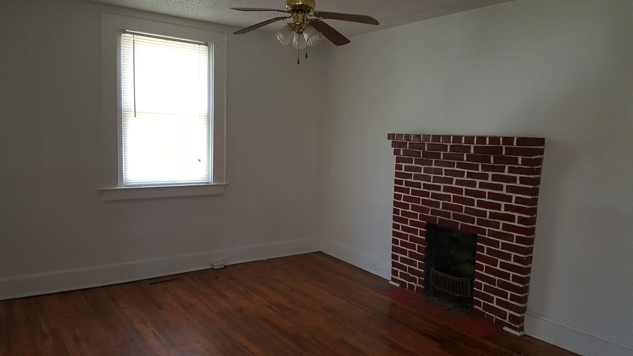 2309 Chautauqua Ave - Photo 2 of 14