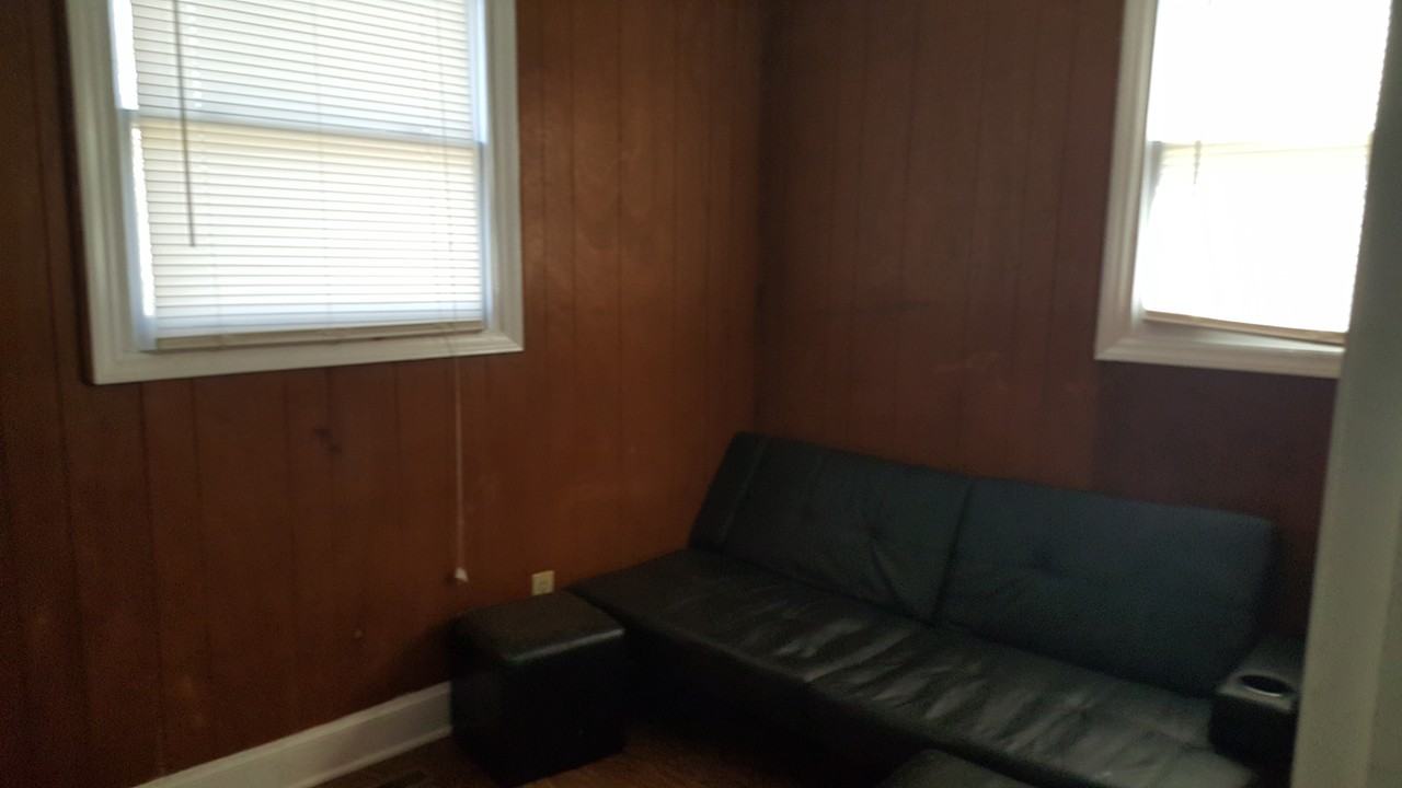 2309 Chautauqua Ave - Photo 3 of 14