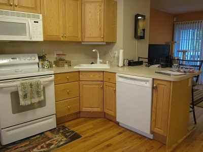 61 Marjorie Ln - Photo 2 of 8