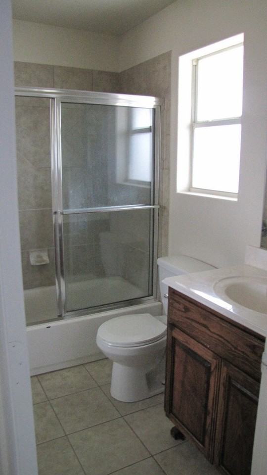 8133 Elvis Ct - Photo 3 of 12