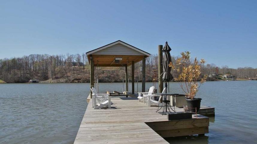 406 Bluewater Dr - Photo 3 of 32