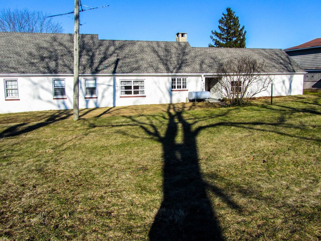 4946 Lincoln Hwy - Photo 2 of 2