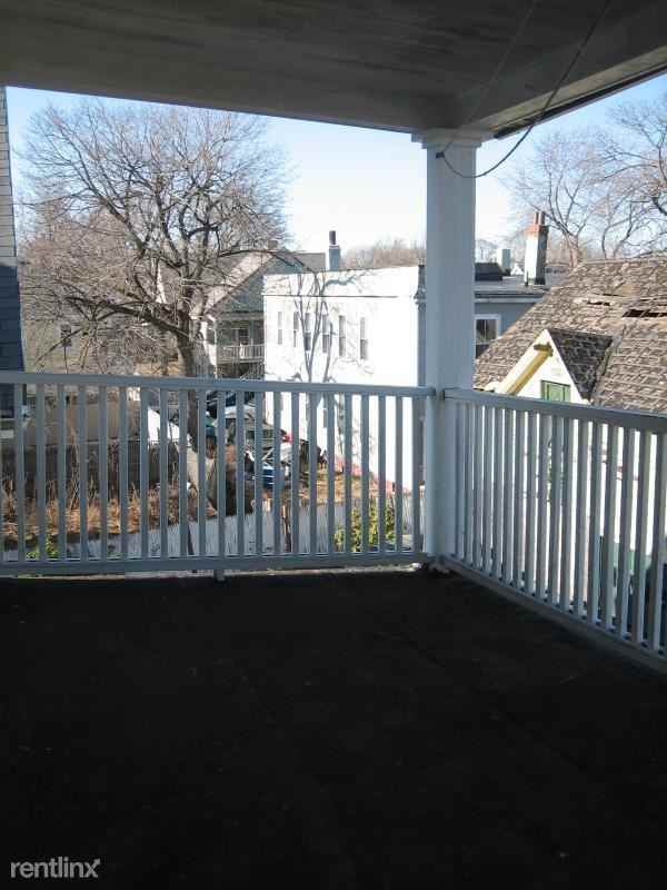 110 Sharon St - Photo 3 of 11