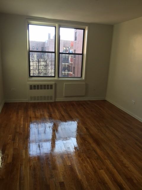 22-16 New Haven Ave - Photo 2 of 6